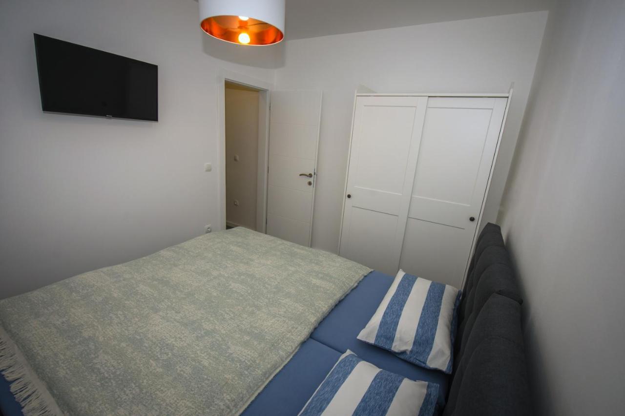 Deluxe 2 Bedroom Apartment With Sea View Baška Voda Eksteriør bilde